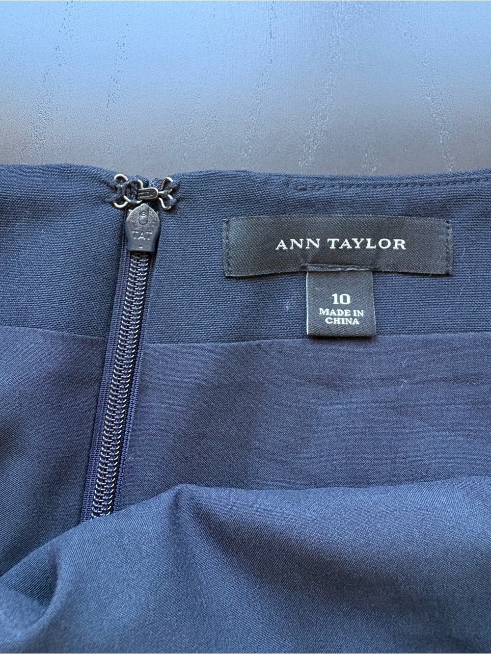 Ann Taylor Black Knee Length Pencil Skirt - Office, Classic, Closet Staple - Picture 3 of 12